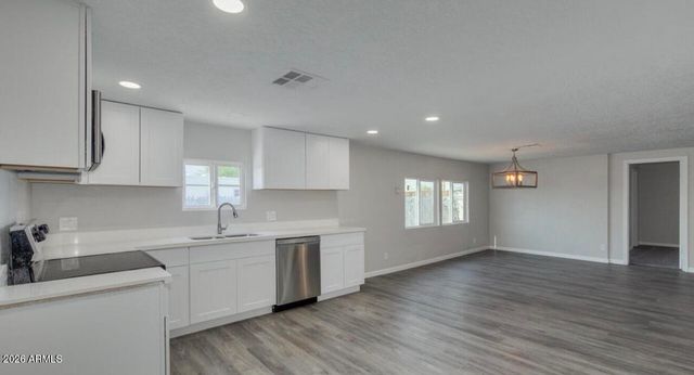 1562 S DESERT VIEW Place, Apache Junction, AZ 85120