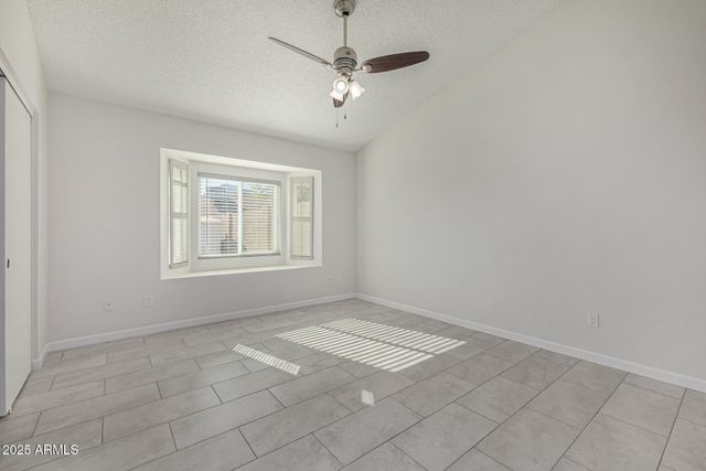 1813 E GRANDVIEW Road, Phoenix, AZ 85022