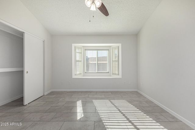 1813 E GRANDVIEW Road, Phoenix, AZ 85022