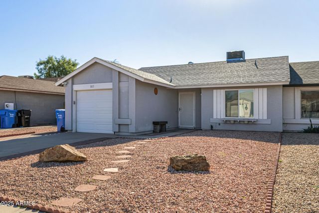 1813 E GRANDVIEW Road, Phoenix, AZ 85022