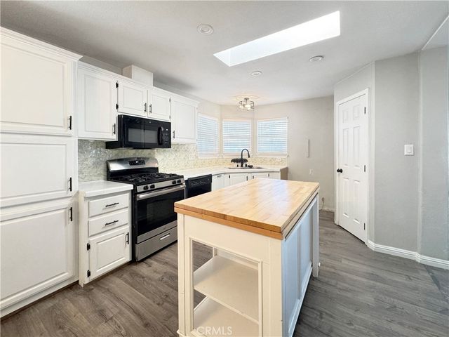 220 S Elk 75, Hemet, CA 92543