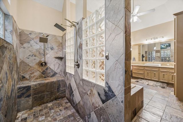 20 Woodshay Court, Montgomery, TX 77356