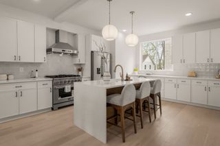 919 Cheatham Pl, Nashville, TN 37208
