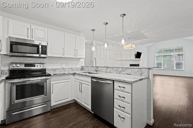 17103 Caitlin Circle, Commerce Twp, MI 48390