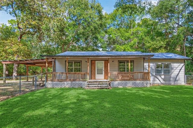 450 Dove Creek Dr, Coldspring, TX 77331