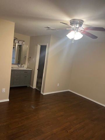 220 Cherrybark Drive, Coppell, TX 75019