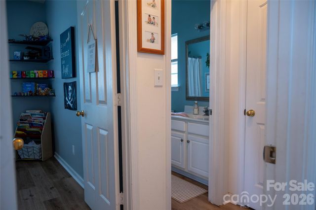 2568 Governors Pointe Court NE, Concord, NC 28025