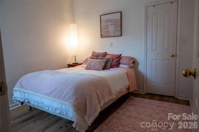 2568 Governors Pointe Court NE, Concord, NC 28025