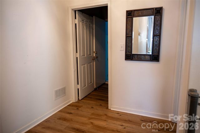 2568 Governors Pointe Court NE, Concord, NC 28025