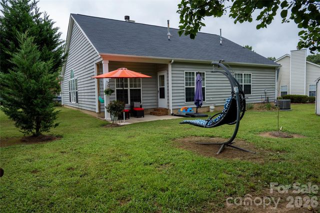 2568 Governors Pointe Court NE, Concord, NC 28025