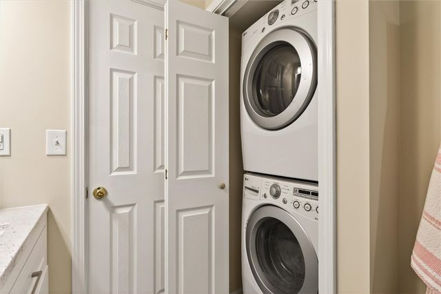 131 Shadowbrook Drive, Greece, NY 14616