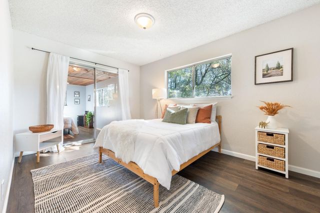 16310 Dry Creek Ln, Grass Valley, CA 95949