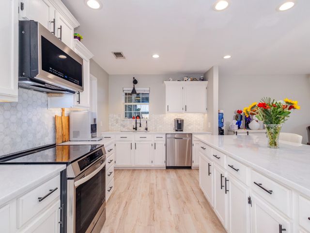 270 Fox Hollow Lane, Early, TX 76802