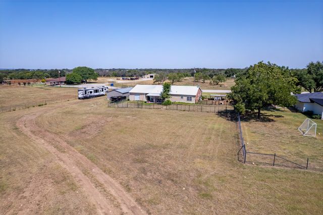 270 Fox Hollow Lane, Early, TX 76802