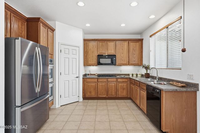 15741 S Camino Muesa, Sahuarita, AZ 85629