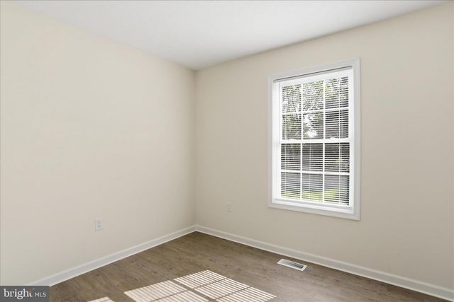 174 OPEN FIELD LN, Falling Waters, WV 25419