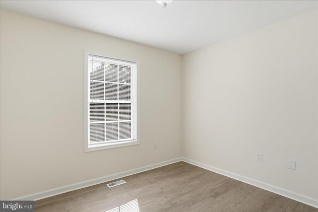 174 OPEN FIELD LN, Falling Waters, WV 25419