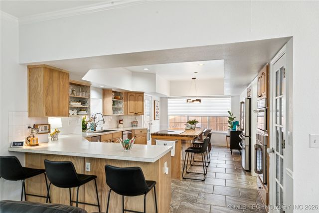 900 S Willow Avenue, Broken Arrow, OK 74012