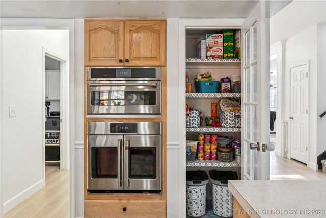 900 S Willow Avenue, Broken Arrow, OK 74012