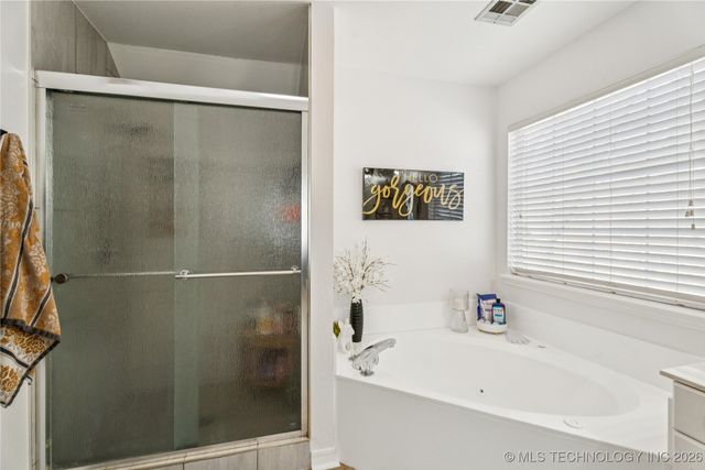 900 S Willow Avenue, Broken Arrow, OK 74012