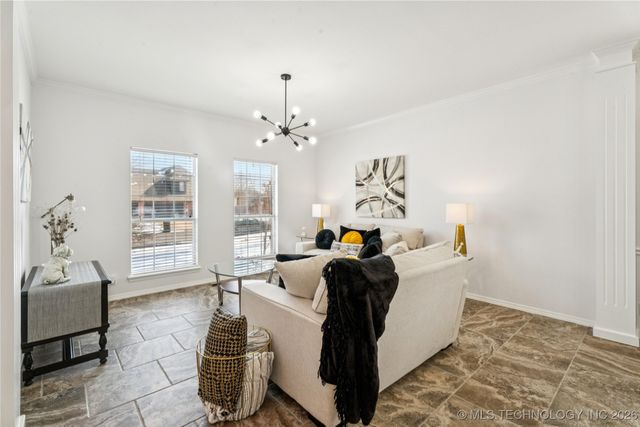 900 S Willow Avenue, Broken Arrow, OK 74012