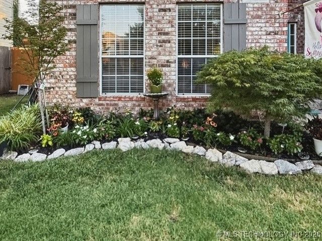 900 S Willow Avenue, Broken Arrow, OK 74012