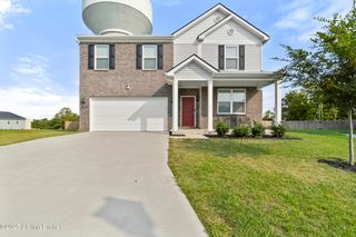 7020 Black Cherry Ct, La Grange, KY 40031
