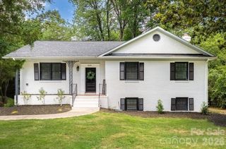 6614 Old Providence Road, Charlotte, NC 28226
