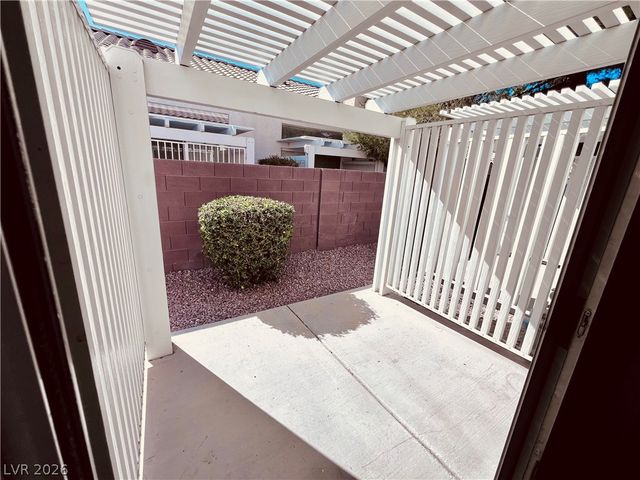 5163 Briar Patch Way, Las Vegas, NV 89118