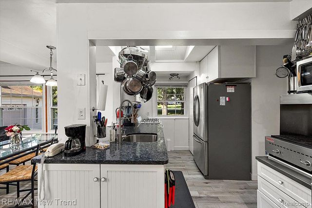 1450 Lenox Road, Bloomfield Charter Township, MI 48304