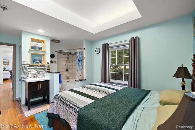 1450 Lenox Road, Bloomfield Charter Township, MI 48304