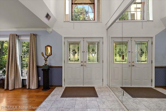 1450 Lenox Road, Bloomfield Charter Township, MI 48304