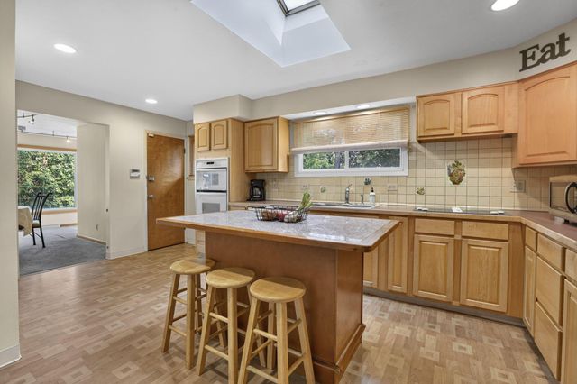 3159 Plymouth Place, Columbus, OH 43213