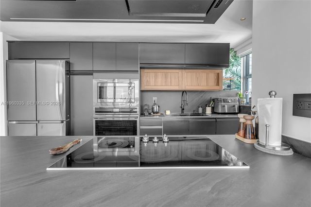 7929 West Dr 903, North Bay Village, FL 33141