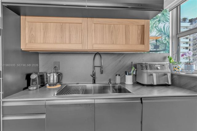 7929 West Dr 903, North Bay Village, FL 33141