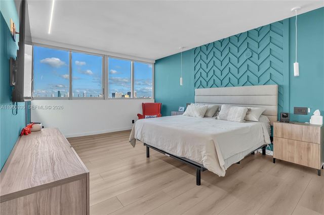 7929 West Dr 903, North Bay Village, FL 33141