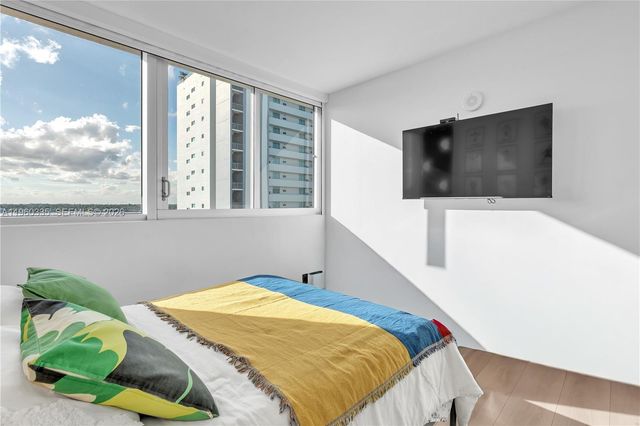 7929 West Dr 903, North Bay Village, FL 33141