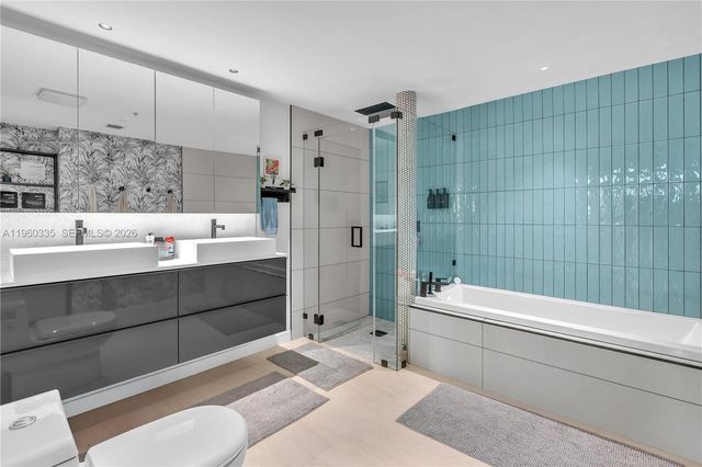 7929 West Dr 903, North Bay Village, FL 33141