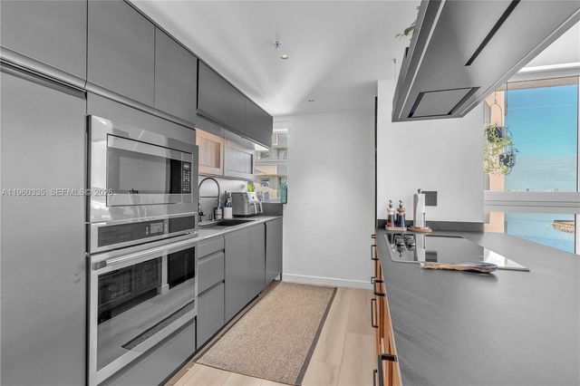 7929 West Dr 903, North Bay Village, FL 33141