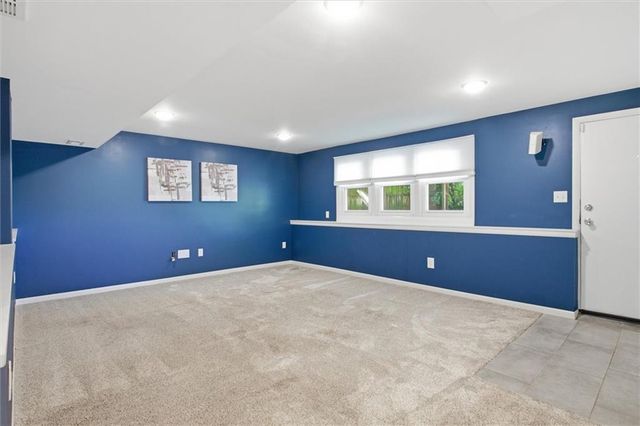 837 W 22nd Street, Lawrence, KS 66046