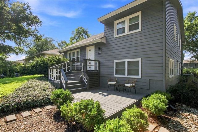 837 W 22nd Street, Lawrence, KS 66046