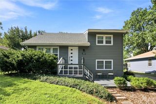 837 W 22nd Street, Lawrence, KS 66046
