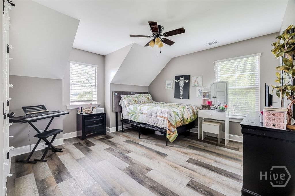 Image 32 of property listing at 3790 Old Dixie S, Springfield, GA 31329