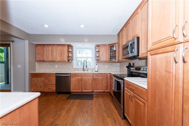 7476 Mckinley Street, Mentor, OH 44060