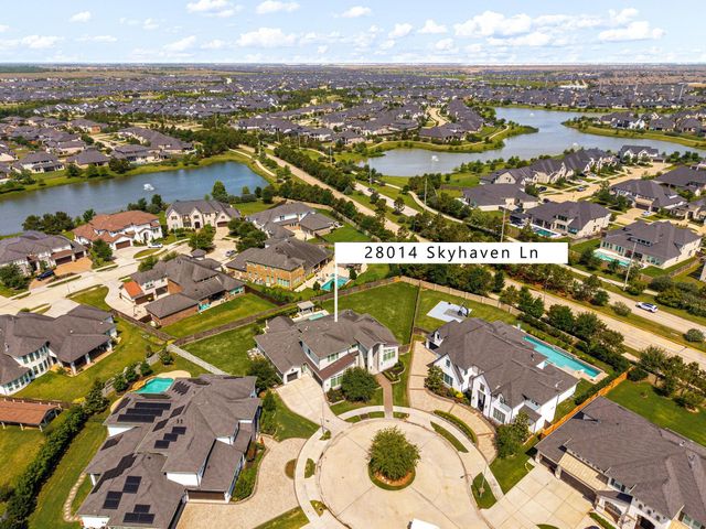 28014 Skyhaven Lane, Fulshear, TX 77441