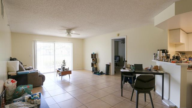 500 N Crestwood Ct Court N 502, Royal Palm Beach, FL 33411