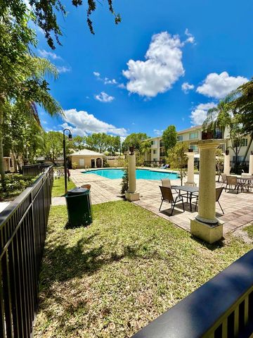 500 N Crestwood Ct Court N 502, Royal Palm Beach, FL 33411