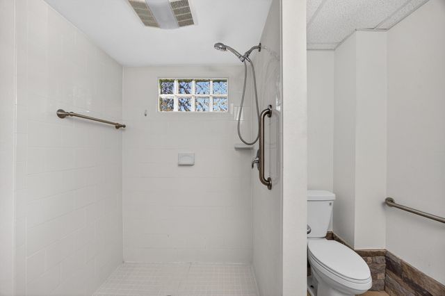 6433 Madison Street, St Augustine Beach, FL 32080