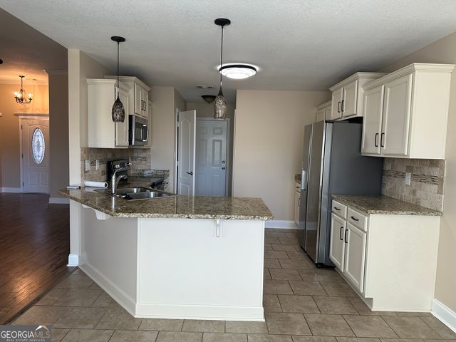 110 Pilgrim Mill Trail, Warner Robins, GA 31093