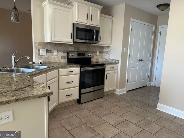 110 Pilgrim Mill Trail, Warner Robins, GA 31093